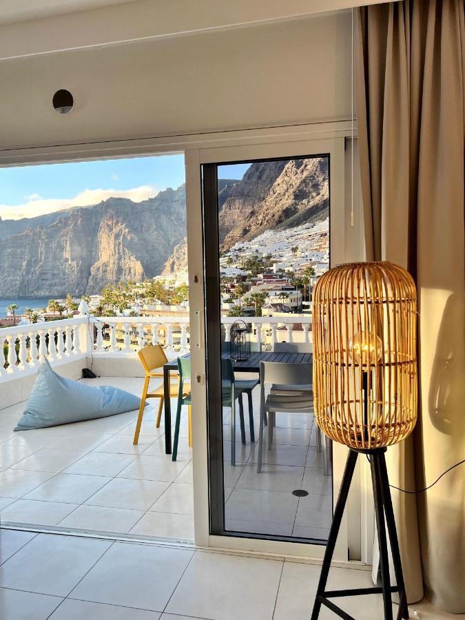Appartement Luxury Penthouse With Breathtaking Views And Huge Private Terraces à Puerto de Santiago  Extérieur photo